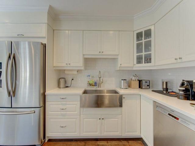 Townhouse for rent in Burlington, Ontario