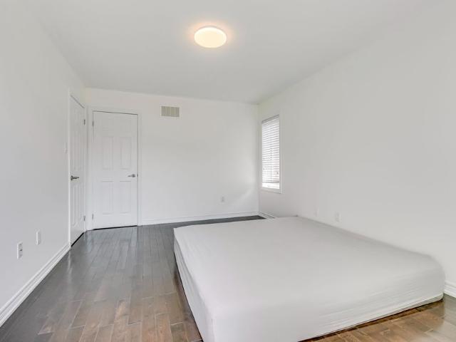 Townhouse for rent in Oakville, Ontario