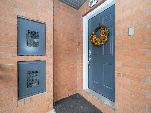 Apartment for rent in Mulhurst Bay, Ontario