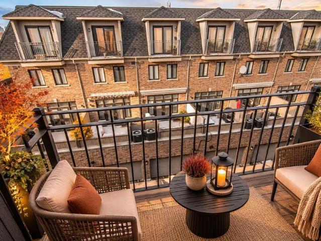 Townhouse for rent in Etobicoke—Lakeshore, Toronto