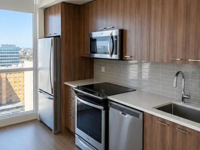 Apartment for rent in Toronto—St. Paul's, Toronto