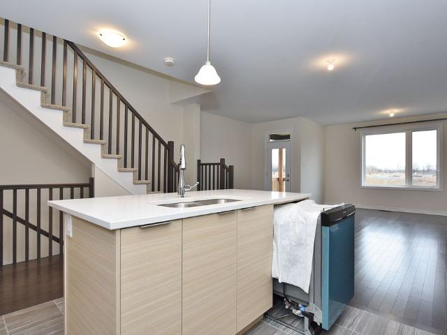 Townhouse for rent in Mulhurst Bay, Ontario