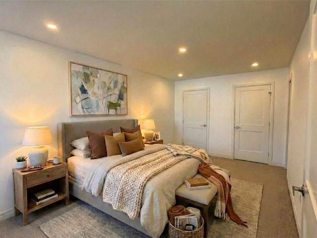 Townhouse for rent in Ancaster, Ontario