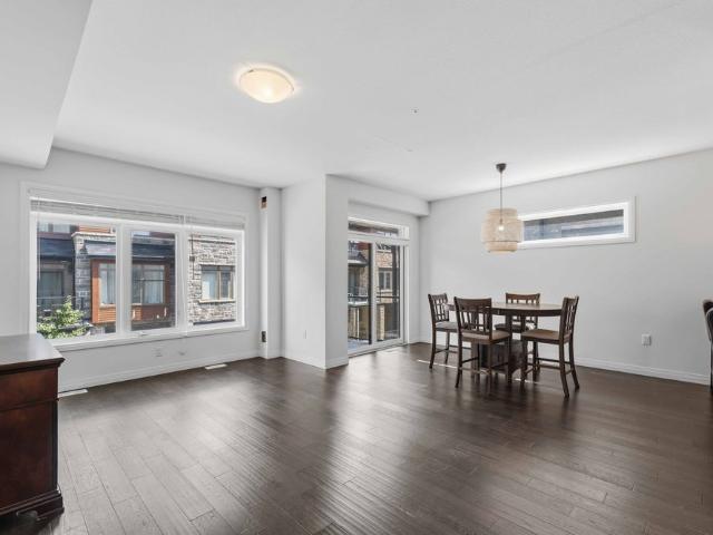 Townhouse for rent in Ancaster, Ontario