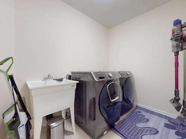 House for rent in Georgina, Ontario