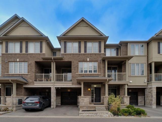 Townhouse for rent in Oakville, Golden Horseshoe