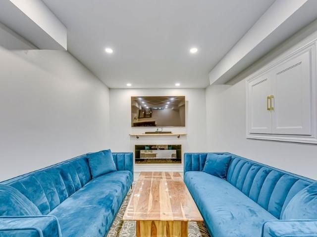 Townhouse for rent in Alton West Village, Burlington