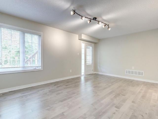Apartment for rent in York, Ontario