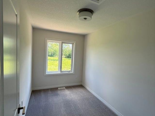 Townhouse for rent in Brant, Ontario