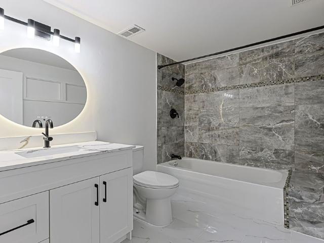 House for rent in Beverley Acres, Richmond Hill