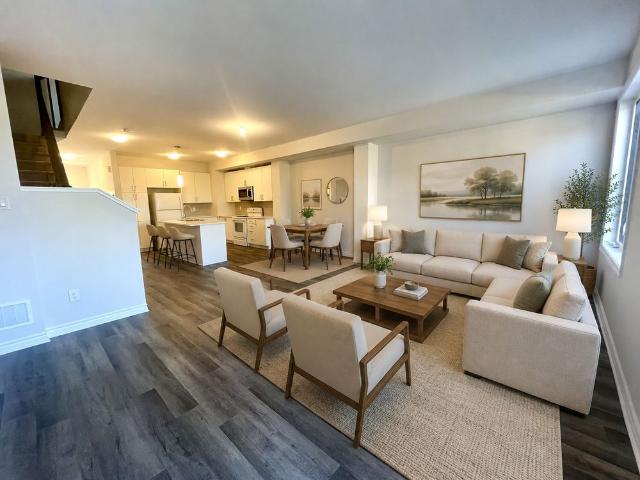 Townhouse for rent in Russell, Ontario