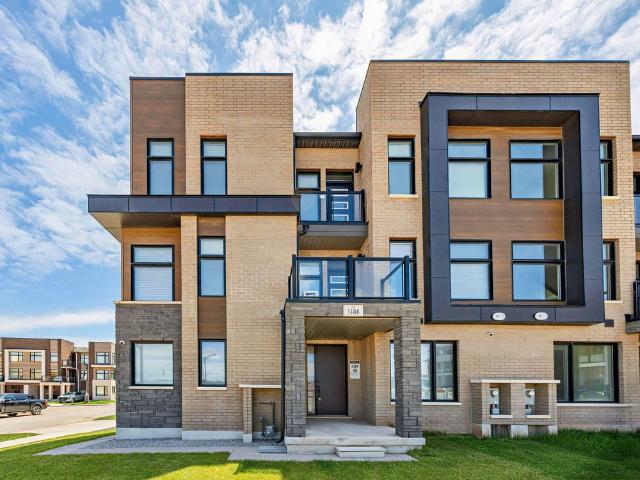 Townhouse for rent in Oakville, Ontario