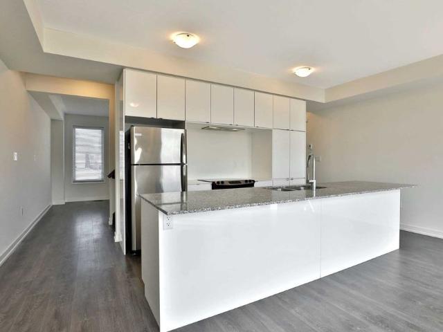 Townhouse for rent in Oakville, Ontario