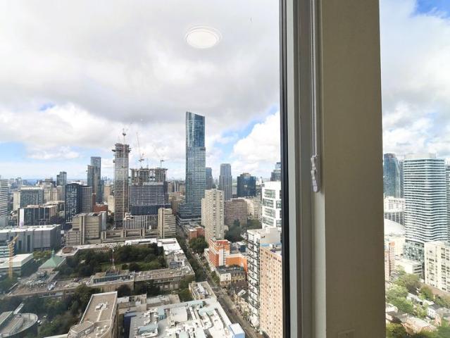 Apartment for rent in Toronto Centre, Toronto