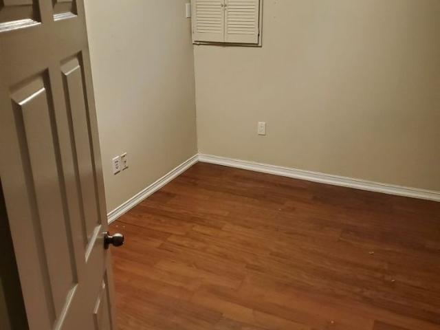 Room for rent in Georgina, Ontario
