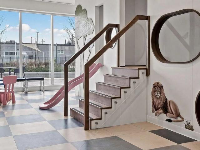 Apartment for rent in York Centre, Toronto