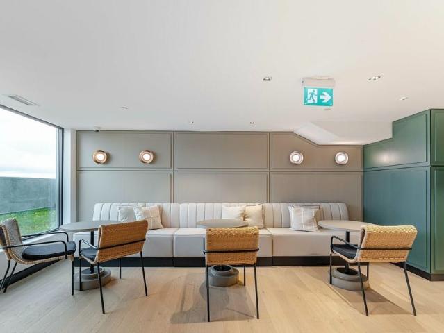 Apartment for rent in Oakville, Golden Horseshoe