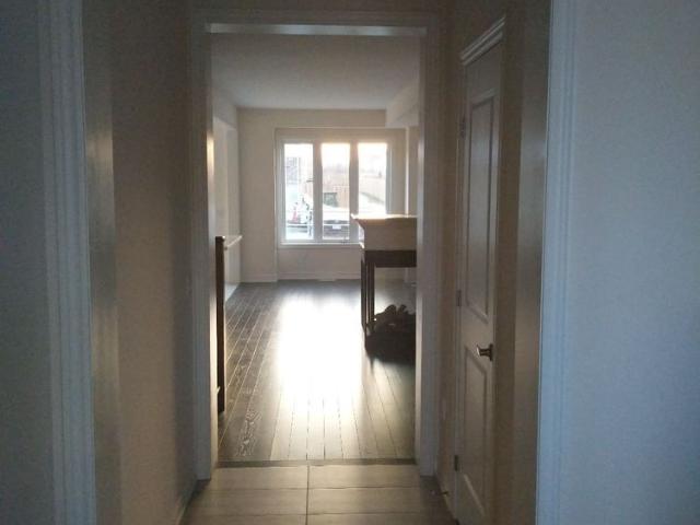 Townhouse for rent in Ancaster, Ontario