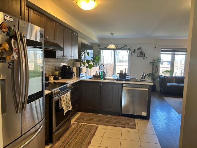Townhouse for rent in Ancaster, Ontario