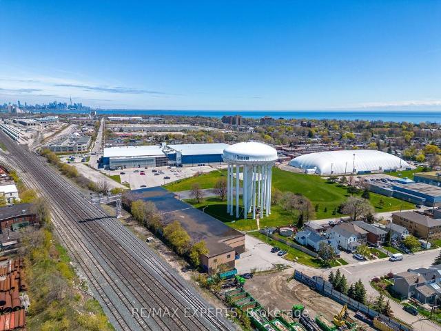 Apartment for rent in Woburn, Ontario