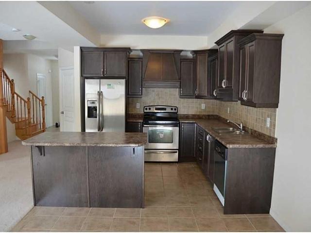 Townhouse for rent in Ancaster, Ontario