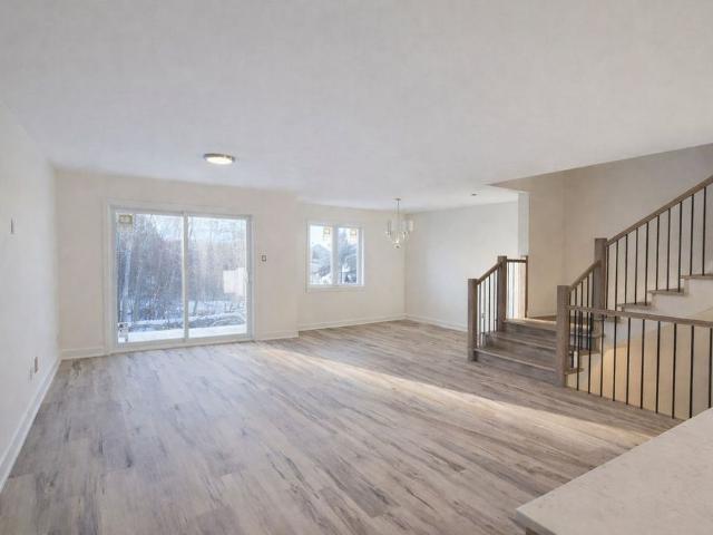 Townhouse for rent in Russell, Ontario