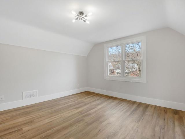 Apartment for rent in Rosedale, Hamilton