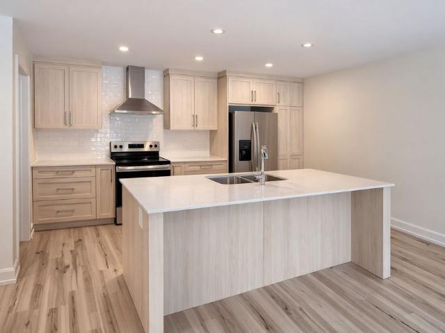 Townhouse for rent in Russell, Ontario