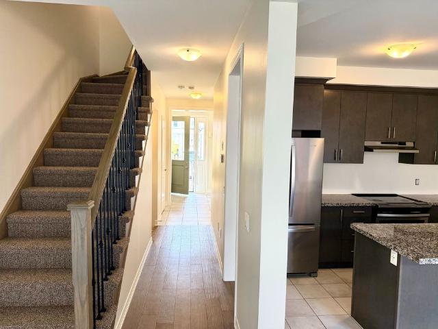 Townhouse for rent in Ancaster, Ontario