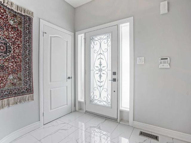 House for rent in Georgina, Ontario