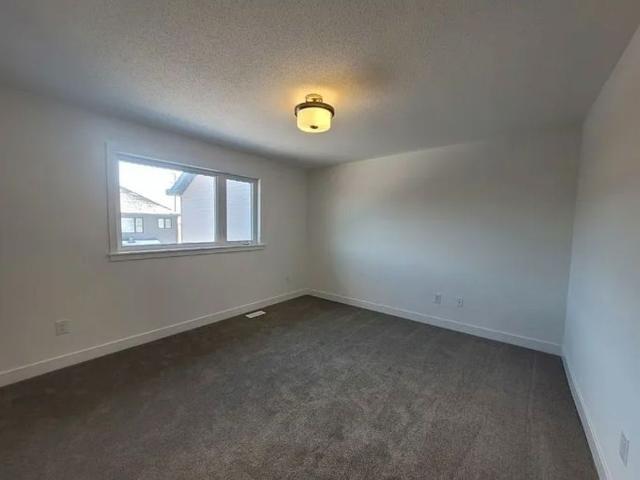 Townhouse for rent in Mulhurst Bay, Ontario