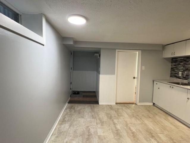 Apartment for rent in Lake Vista, Ajax