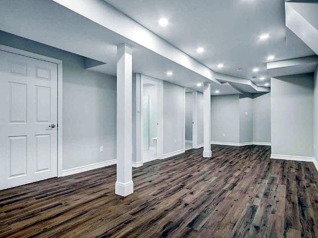 Townhouse for rent in Lisgar, Mississauga
