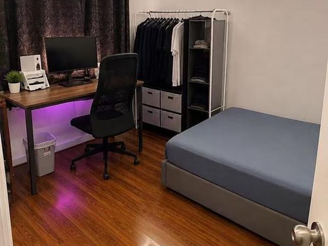 Room for rent in Mississauga, Ontario