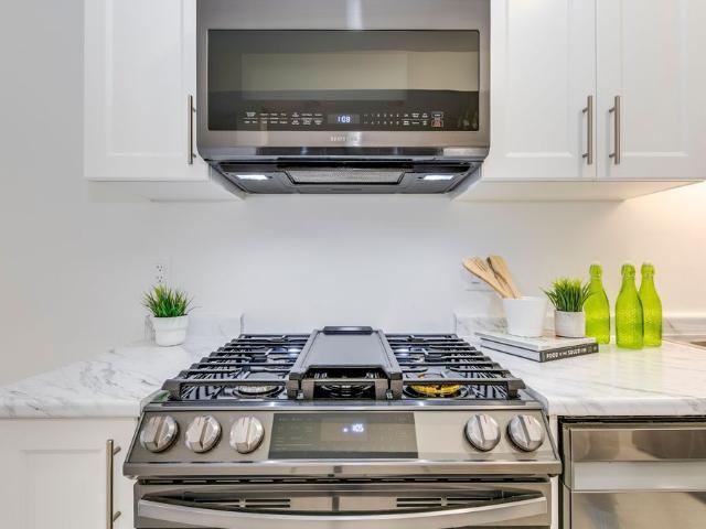 Townhouse for rent in Ancaster, Ontario