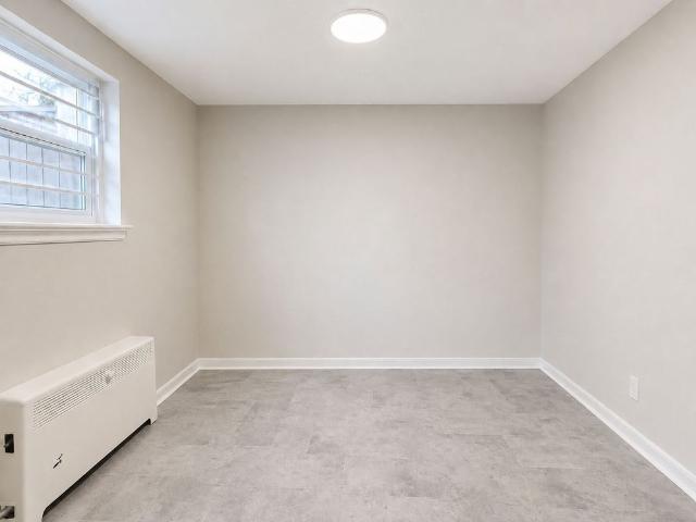 Apartment for rent in Mulhurst Bay, Ontario