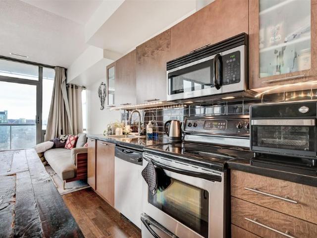 Apartment for rent in Toronto Centre, Toronto
