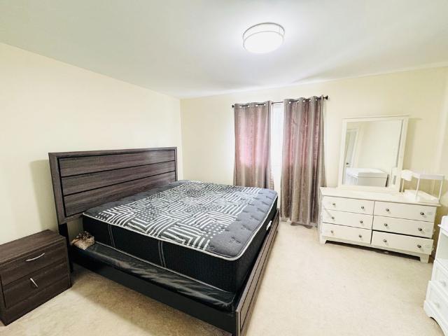 House for rent in Whitby, Golden Horseshoe
