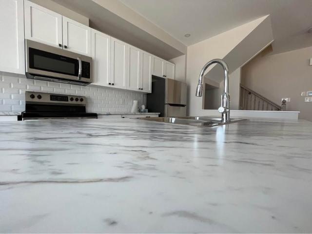 Townhouse for rent in Mulhurst Bay, Ontario