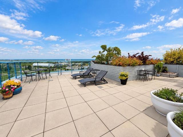 Apartment for rent in Whitby, Golden Horseshoe