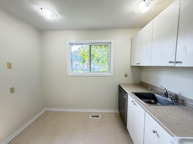 Apartment for rent in Gloucester-Southgate, Ottawa