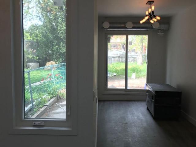 Room for rent in Woburn, Ontario
