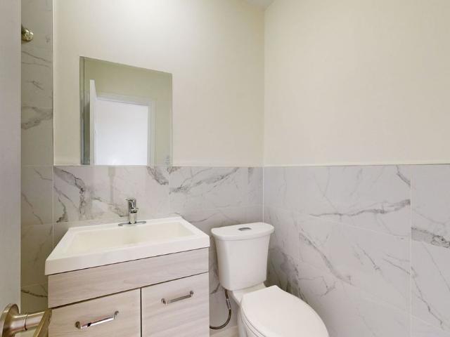 Apartment for rent in Etobicoke—Lakeshore, Toronto