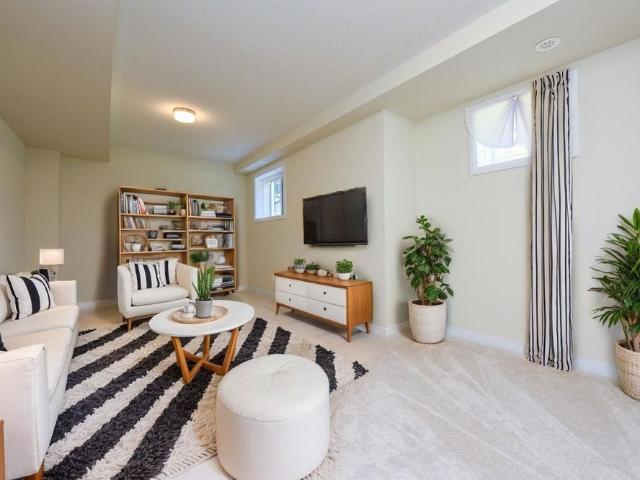 Townhouse for rent in Oakville, Ontario