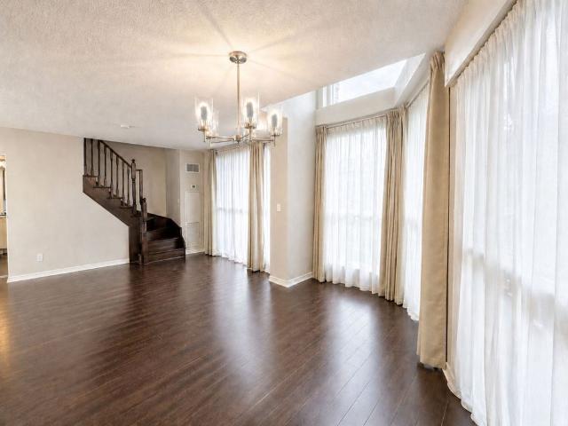 Apartment for rent in Woburn, Ontario