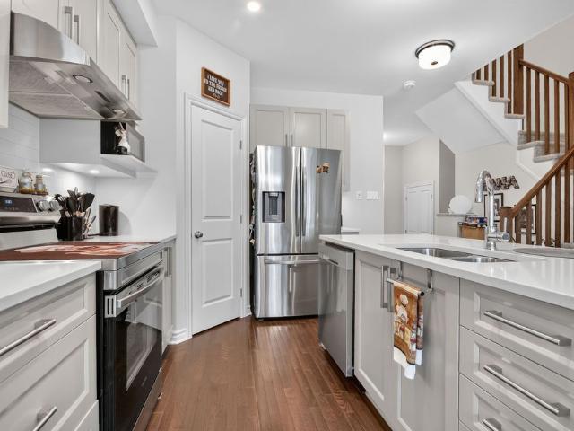 Townhouse for rent in Mulhurst Bay, Ontario