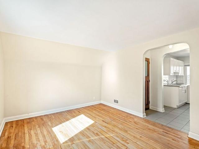 Apartment for rent in Mulhurst Bay, Ontario
