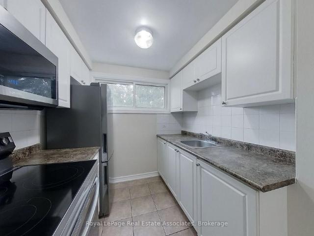 Apartment for rent in Heritage Park, Kitchener