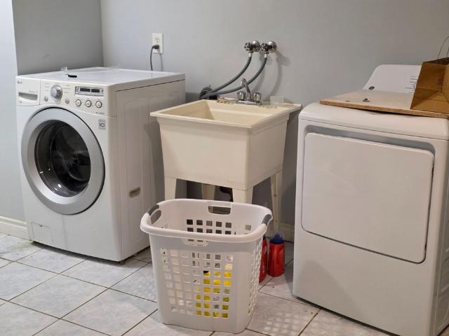 House for rent in Ancaster, Ontario