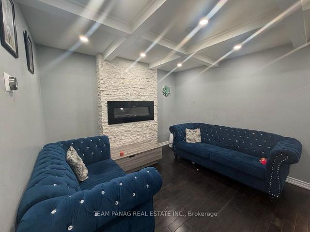 Townhouse for rent in Georgina, Ontario